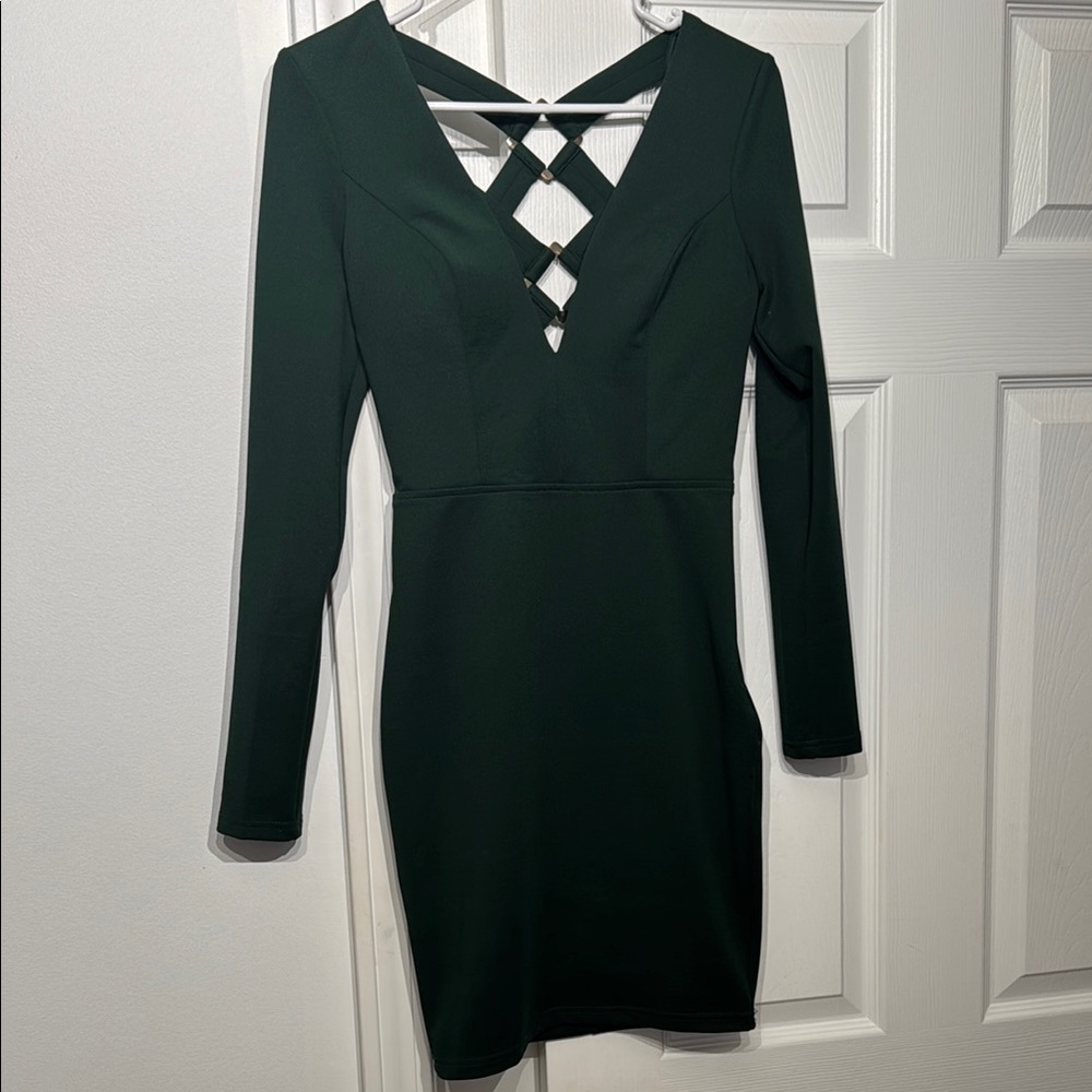 a'gaci Green V-Neck Bodycon Dress